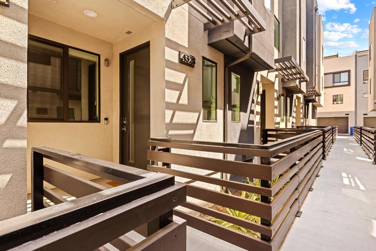 4328 N Jimson Rd, Los Angeles, CA 90041 House Rental in Los Angeles