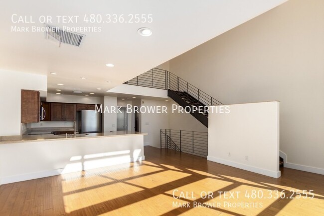 Foto del edificio - 1300 W 5th St