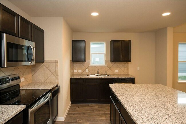 Building Photo - 142 Sulphur River Lp