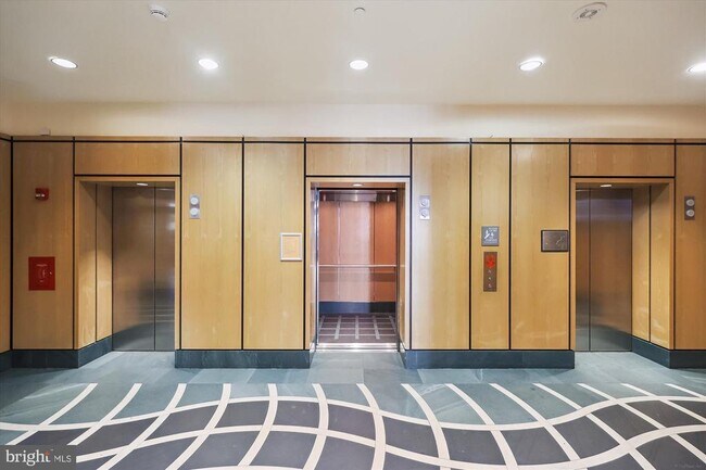 Foto del edificio - 400 Massachusetts Ave NW