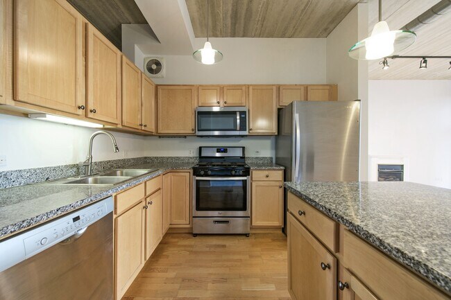 Foto del edificio - 3260 N Clark St