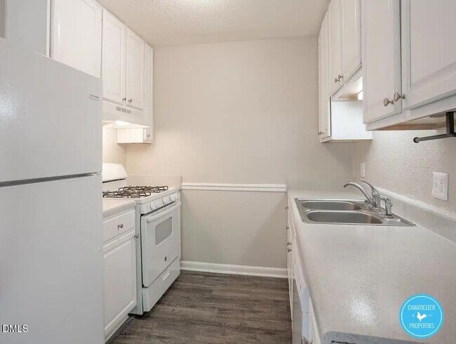 Foto del edificio - 25 Creekside Cir