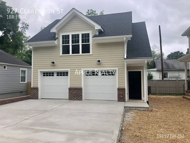 Building Photo - 927 Clarendon St