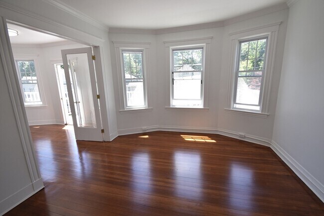 Foto del edificio - 48-48 Blue Hill Terrace St