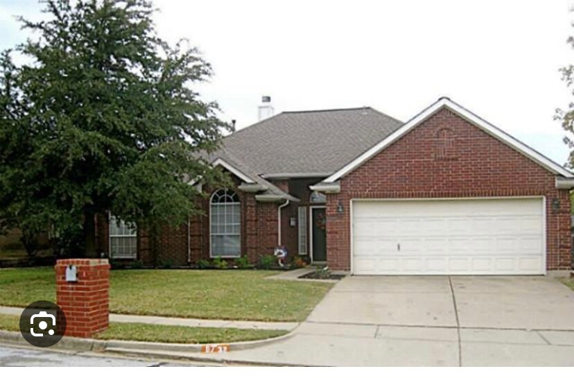 6732 Moss Ln, North Richland Hills, TX 76182 House Rental in North