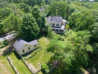 Building Photo - 298 North St