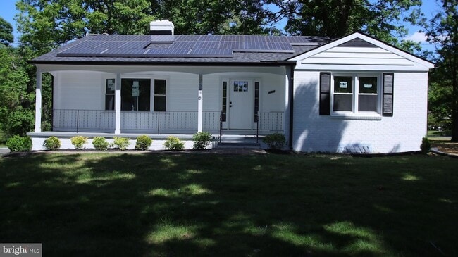 Photo - 2608 Holly Dr House