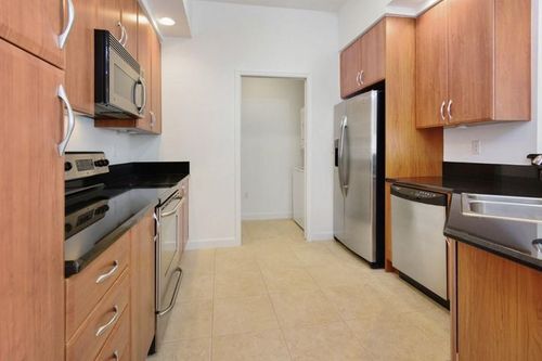 Foto del edificio - 801 S Olive Ave