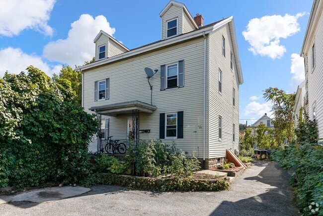 Building Photo - 20R Winship St