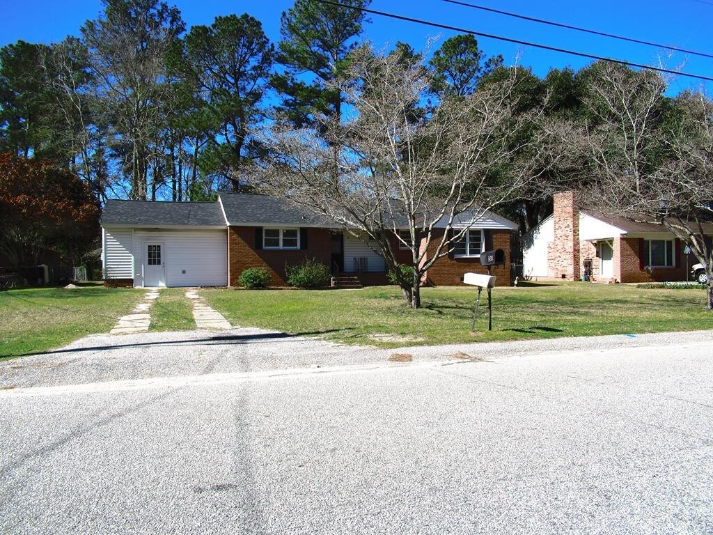 38 Thelma St, Sumter, SC 29150 House for Rent in Sumter, SC