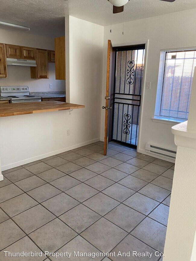 Foto del edificio - 2 br, 2 bath House - 6009 Namath