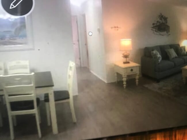 Photo - 39 Sandra Dr House