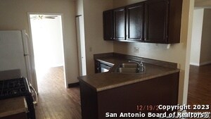 Building Photo - 5922 Brambletree St