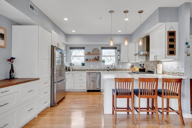 Foto del edificio - 104 Holland St