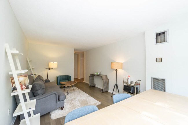 Foto del edificio - 1301 20th St NW