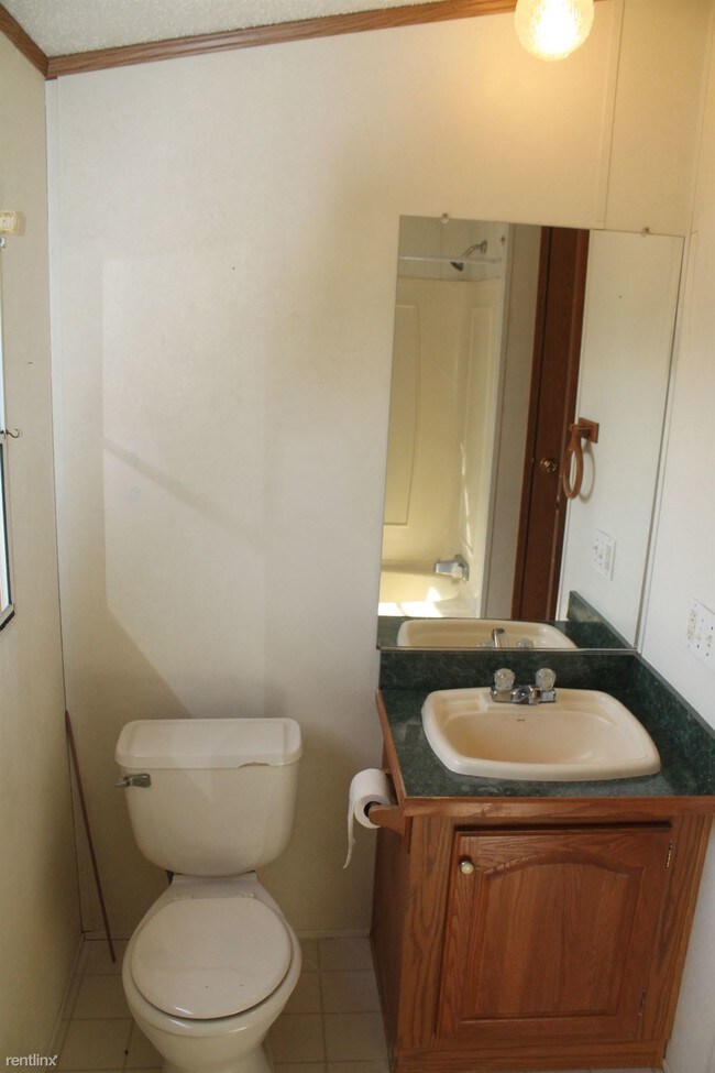 Foto del edificio - 329 Smith Ln