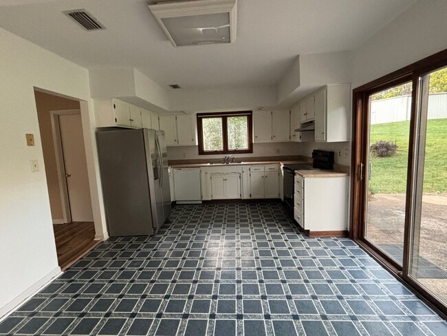 Building Photo - 132 Old Milligan Hwy