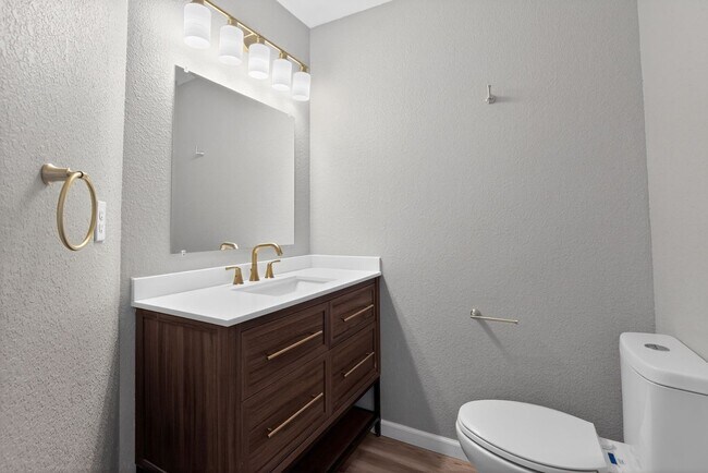 Building Photo - 227 Crestone Ave