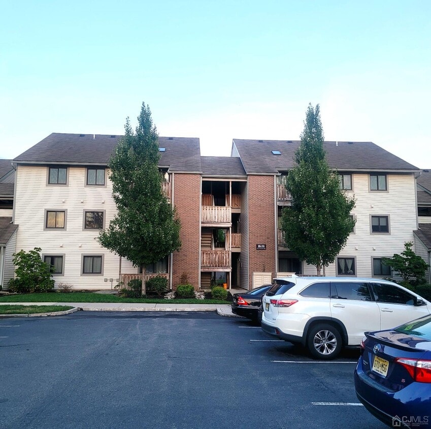 307 Ravens Crest Dr, Plainsboro Township, NJ 08536 Condo for Rent in