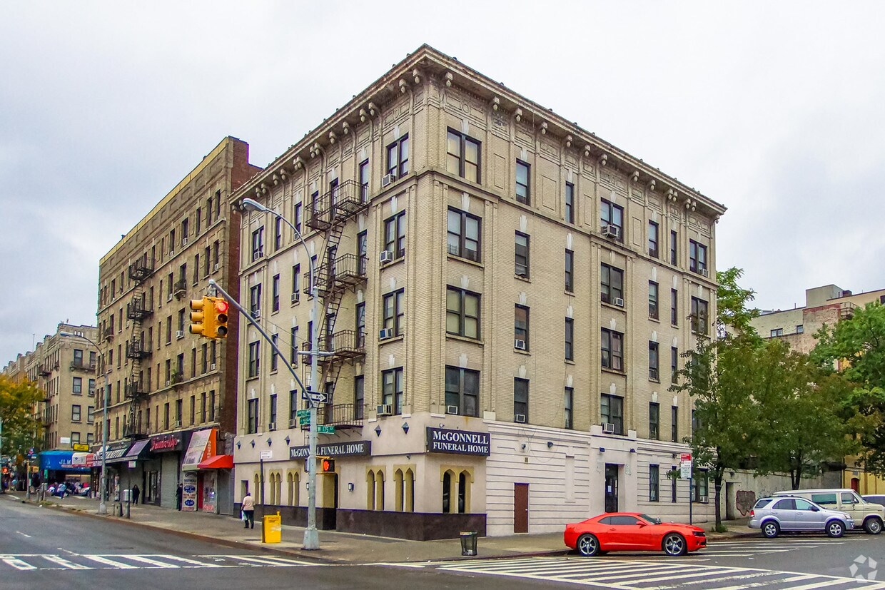Building Photo - 1295 Saint Nicholas Ave