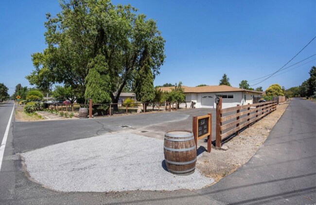 Foto del edificio - 537 Mountain View Ave