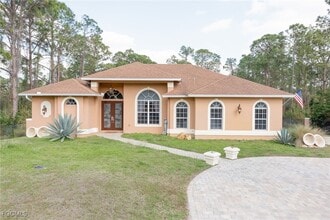 Building Photo - 1512 Oak Ave