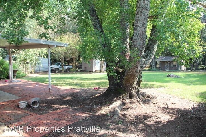 Foto del edificio - 706 Summer Ln