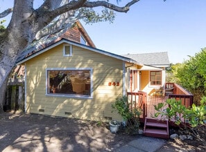 Building Photo - 642 Cypress St