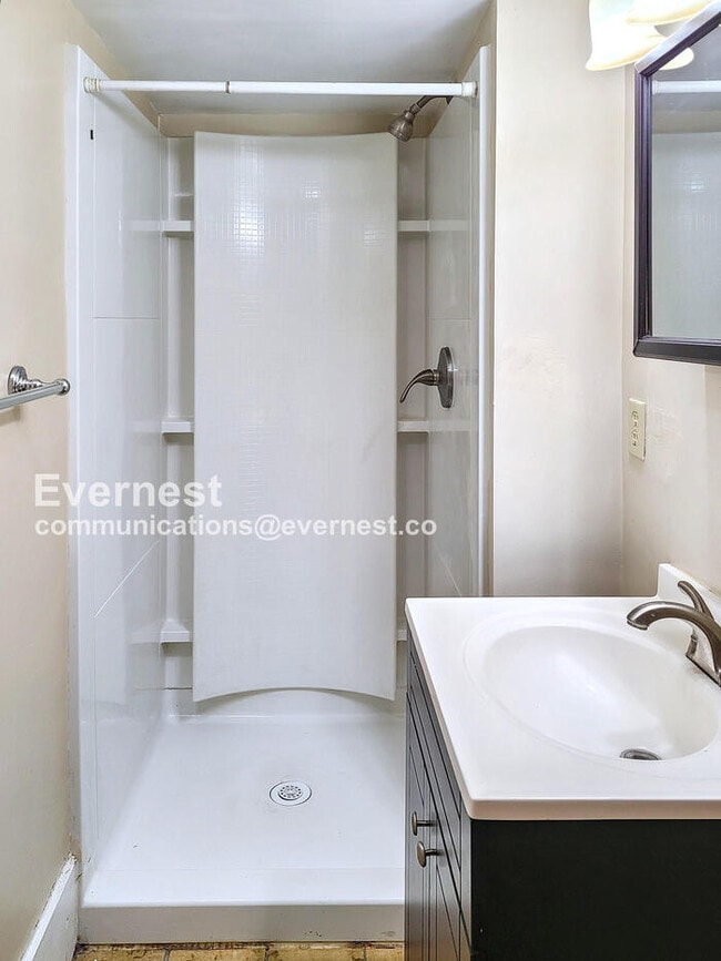 Building Photo - 19 S Emerson St