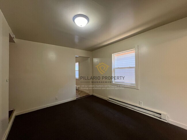 Building Photo - 970-972 Edgemont Ave