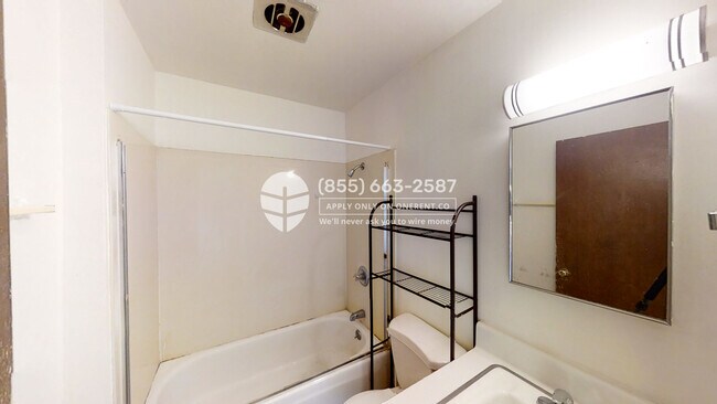 Foto del edificio - 2533 Hillegass Ave