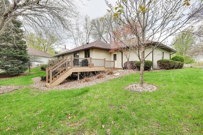 Building Photo - For Rent – 3 Bedroom Home in Sunset Hills, Pella