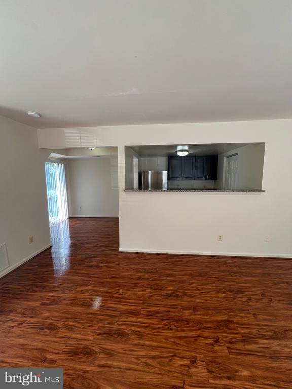 Foto del edificio - 9647 Hagel Cir