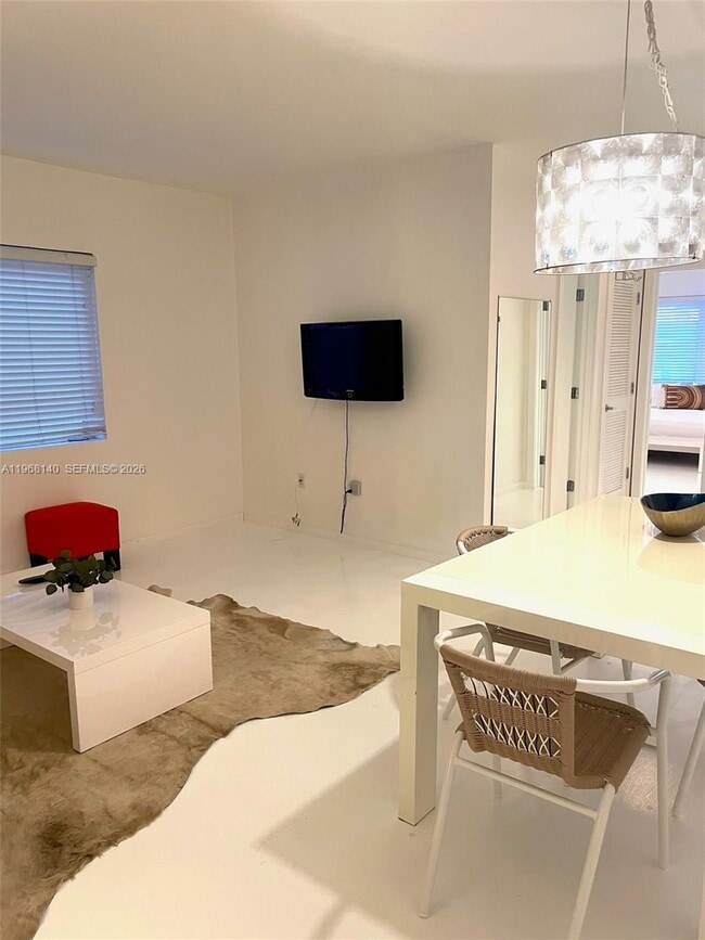 Building Photo - 1616 Euclid Ave