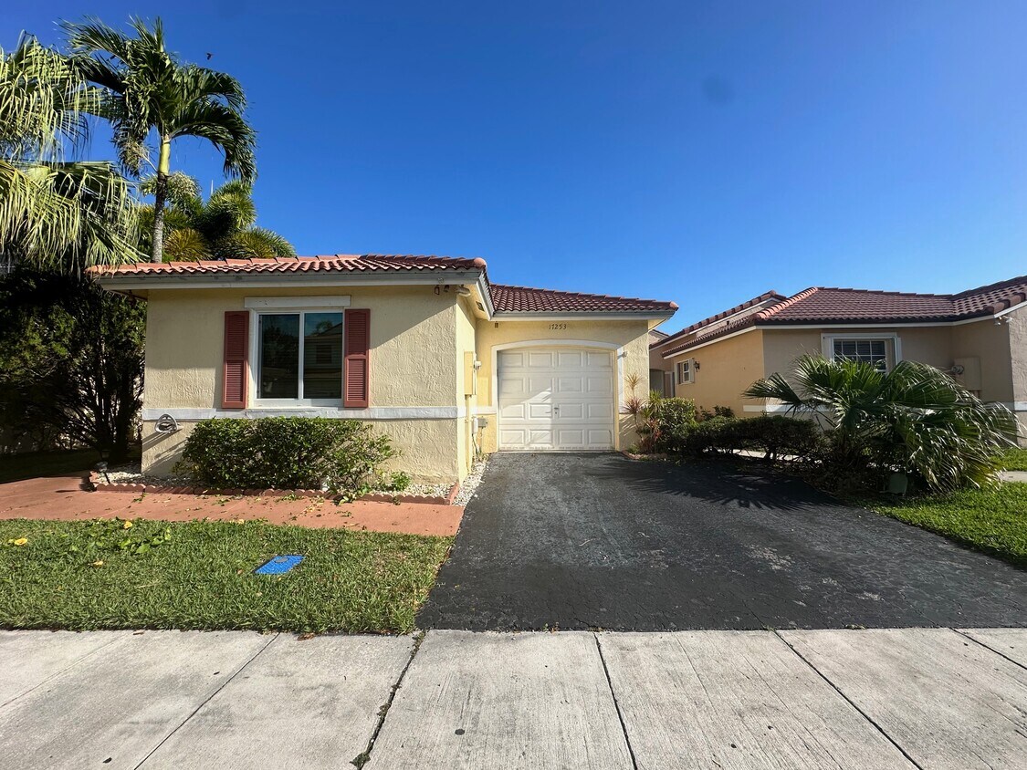 Primary Photo - 17253 NW 6th Ct