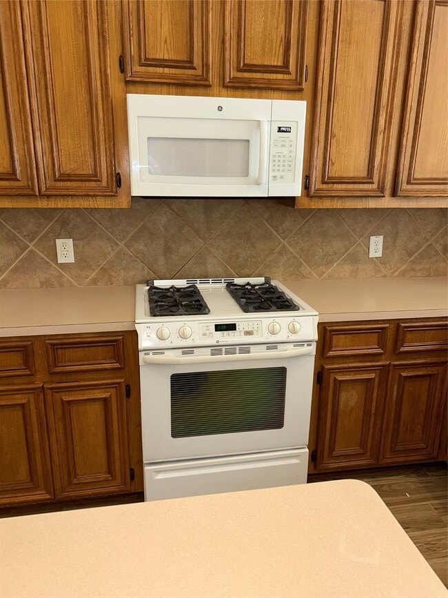 Building Photo - 21930 Bronze Leaf Dr