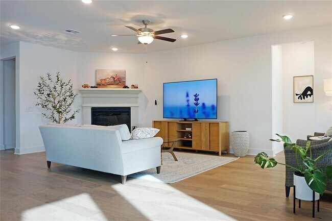 Foto del edificio - 5712 Navajo Draw Ln