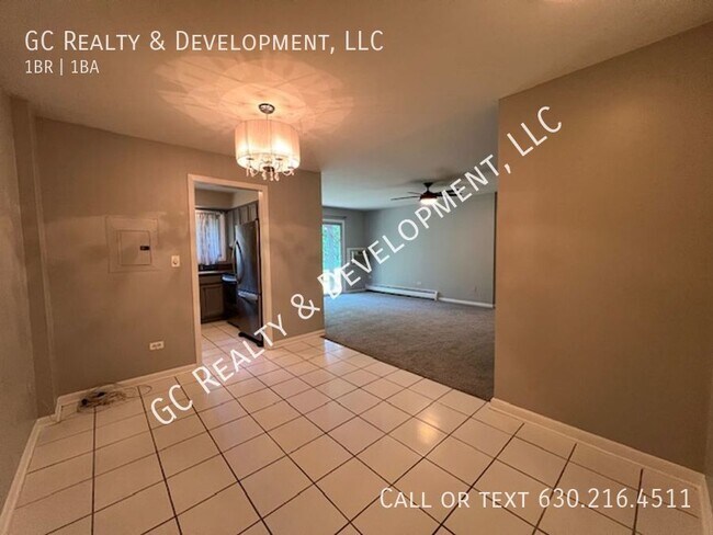 Foto del edificio - ***PALATINE ONE BDRM CONDO / SS APPL / TEN...