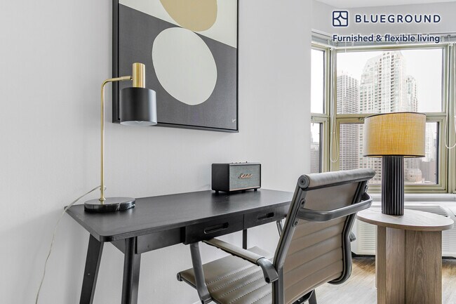 Foto del edificio - 8 W Chestnut St