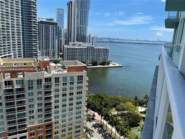 Photo - 1900 N Bayshore Dr Apartment