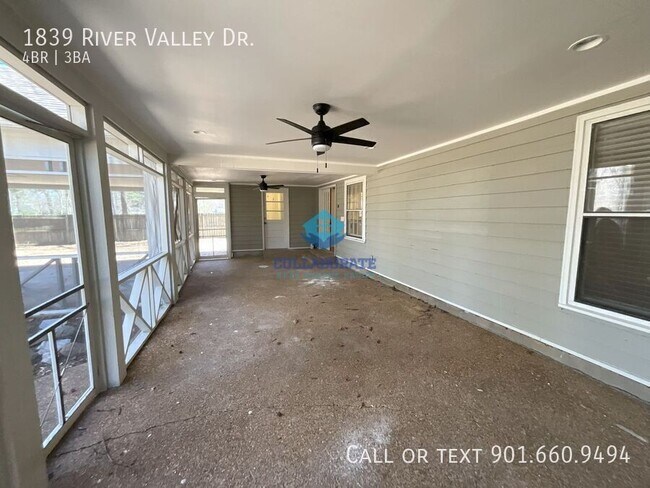 Foto del edificio - 1839 River Valley Dr