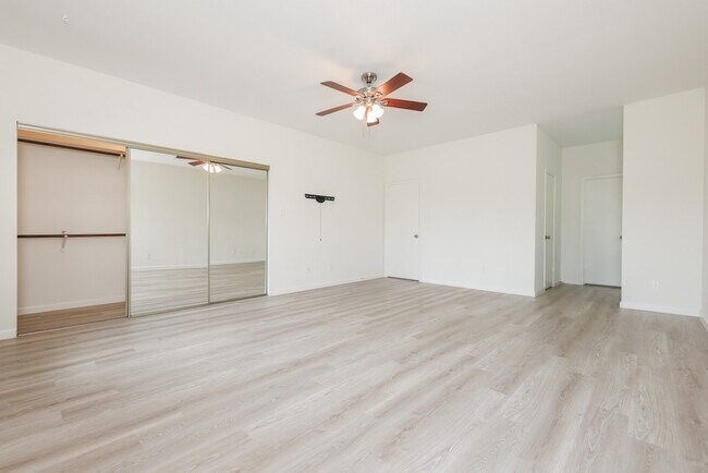 Foto del edificio - 17441 Red Oak Dr