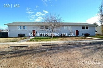 Building Photo - 219 Applewood Ct