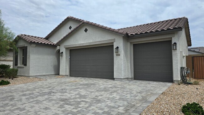 Foto del edificio - 18572 W Cottontail Ln