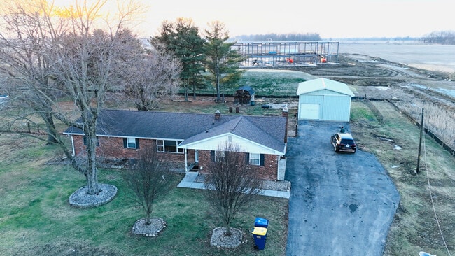 Building Photo - 5246 N 600 W