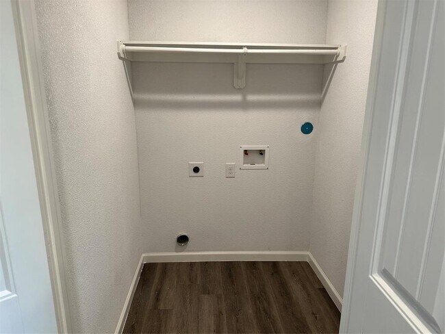 Building Photo - 8103 Marcy Dr