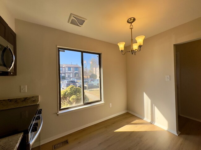 Foto del edificio - Charming 3 Bedrooms/2 Bathroom in Perry Hall, MD!