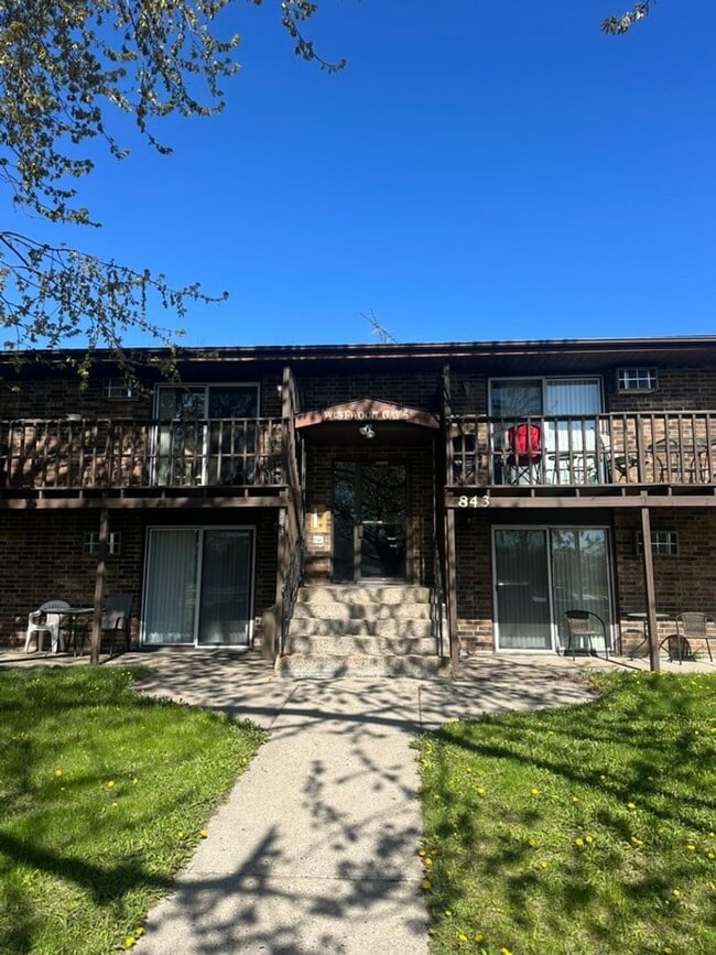 Building Photo - 843 Driftwood Dr