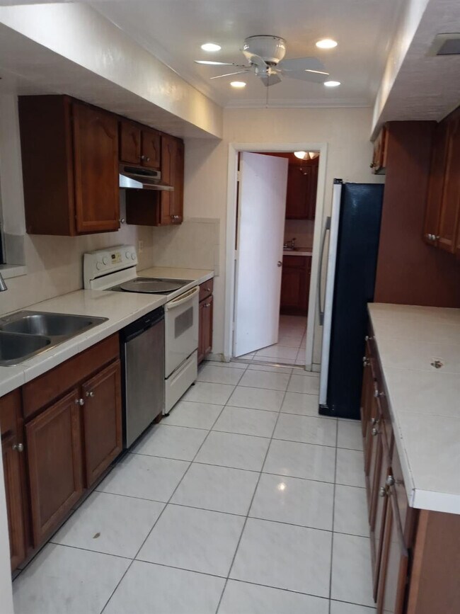 Foto del edificio - 701 SW 4th St