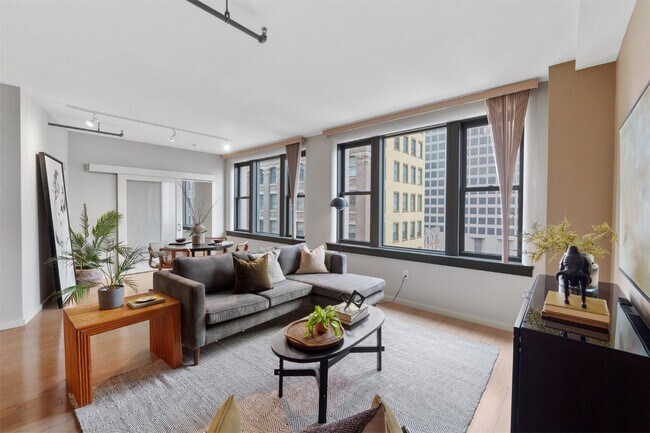 Foto del edificio - 915 Olive St